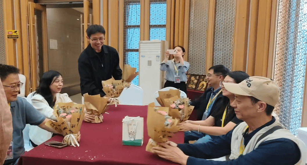 麻豆传媒